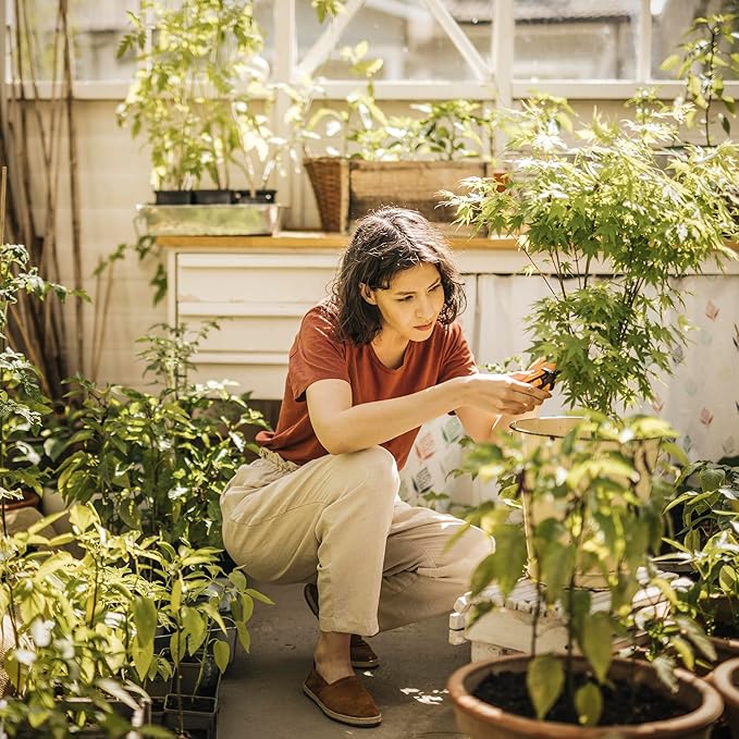 Fiskars Micro-Tip Rose Pruning Shears, 6" Garden Shears Non-Stick Coated Stainless Steel Blade, Gardening Scissors with SoftGrip Handle