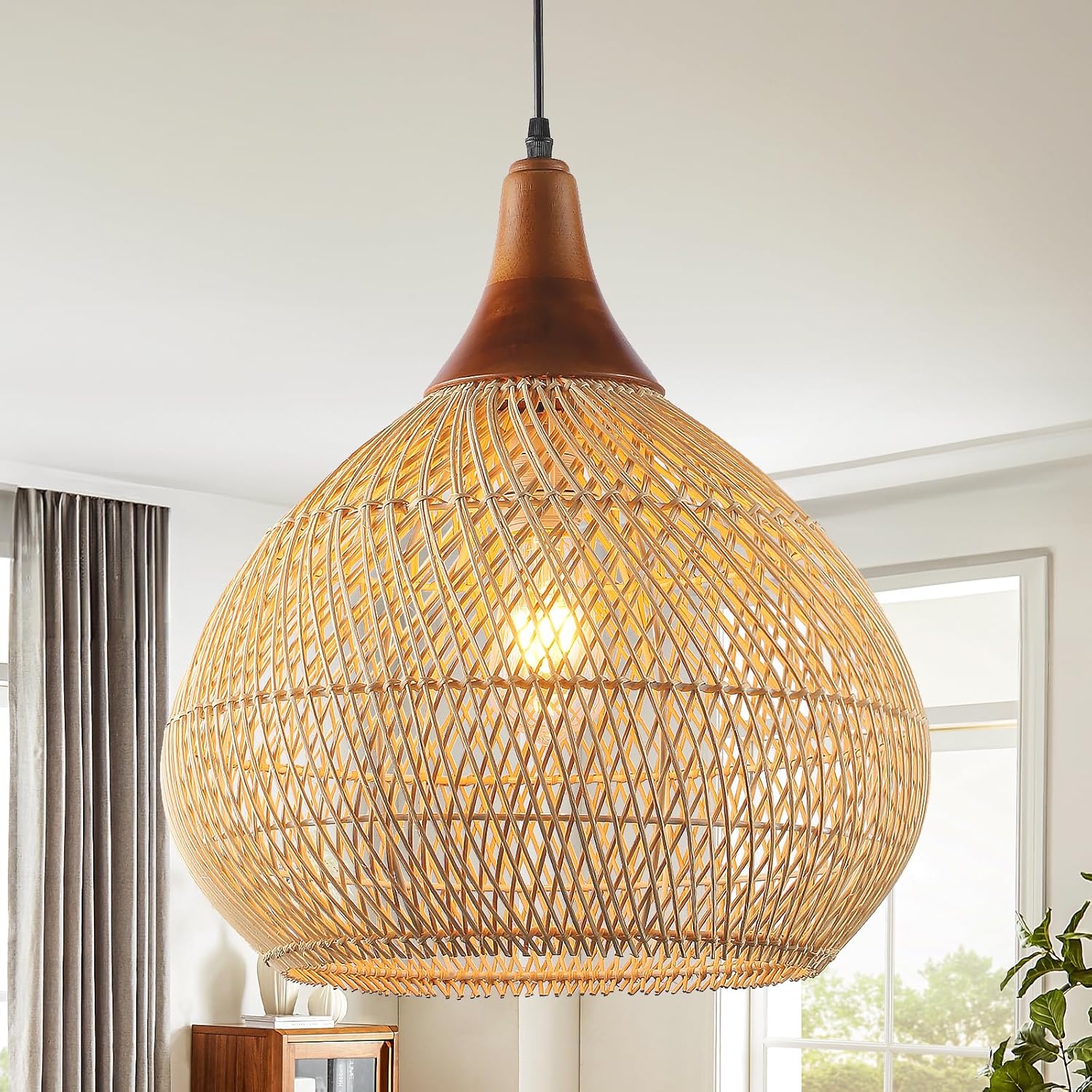 Rattan Pendant Light, 15.7" Rattan Chandelier Hand-Woven Boho Pendant Light Fixtures with Solid Wood, Basket Wicker Chandelier for Dining Room Kitchen Island Living Room