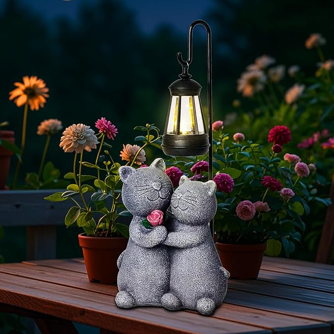 Cat Garden Statues with Solar Lantern Romantic Resin Kitty Couple Holding Rose Funny Cat Decor Gifts for Women Cats Figurines for Yard Lawn Porch Patio Decor