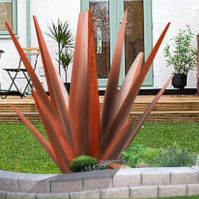Enlarge Metal Plants Tequila Rustic Sculpture, Outdoor Patio Yard, Home Decor Hand Painted Agave Garden Statue, Outdoor Lawn Ornaments Yard Stakes for Mom Gift (1 Large coppery)
