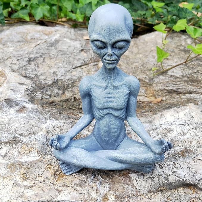 Alien Statue, Meditation Yoga Alien Figure, 6.3" H Resin UFO Alien Sculpture for Home Indoor Outdoor Patio Lawn Yard Decor, Collectable Gift