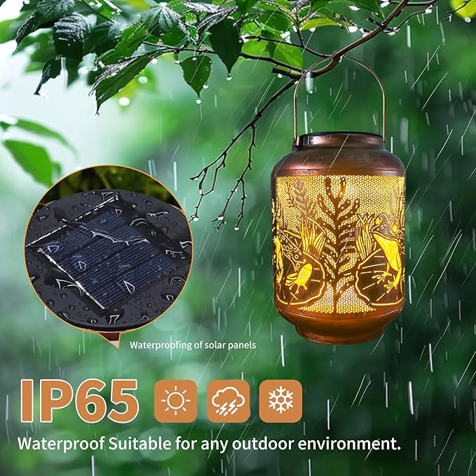 Frog Outdoor Solar Waterproof Light Retro Wrought Iron Hollow LED Light, Waterproof Garden Decorative Light, with Projection Function, Suitable for Balconies, Lawns, and Courtyard Landscapes.