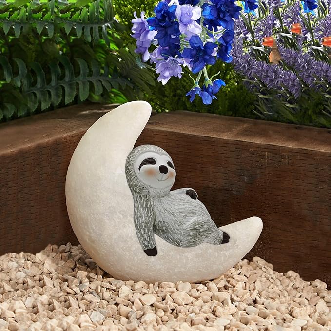 Garden Sloth Statues Outdoor Decor, Solar Powered Resin Lawn Ornaments with 8 LEDs Warm White, Outdoor Decoration for Patio Yard Lawn Porch Housewarming Garden Gift