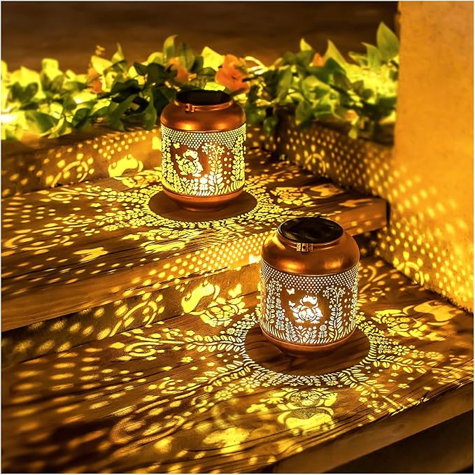 Frog Solar Lanterns Outdoor Waterproof Hanging Solar Lights Frog Gifts for Women Men Mom Metal Decorative LED Outdoor Lanterns for Patio, Lawn, Landscape, Garden Decor, Yard Decorations